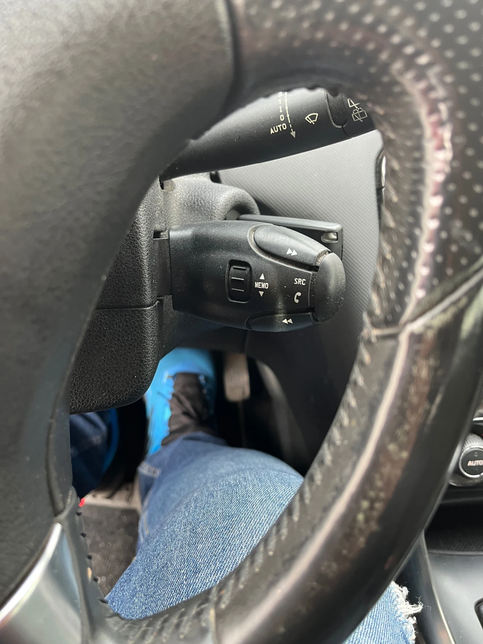 Peugeot 308 1.6 eHDI  - изображение 6
