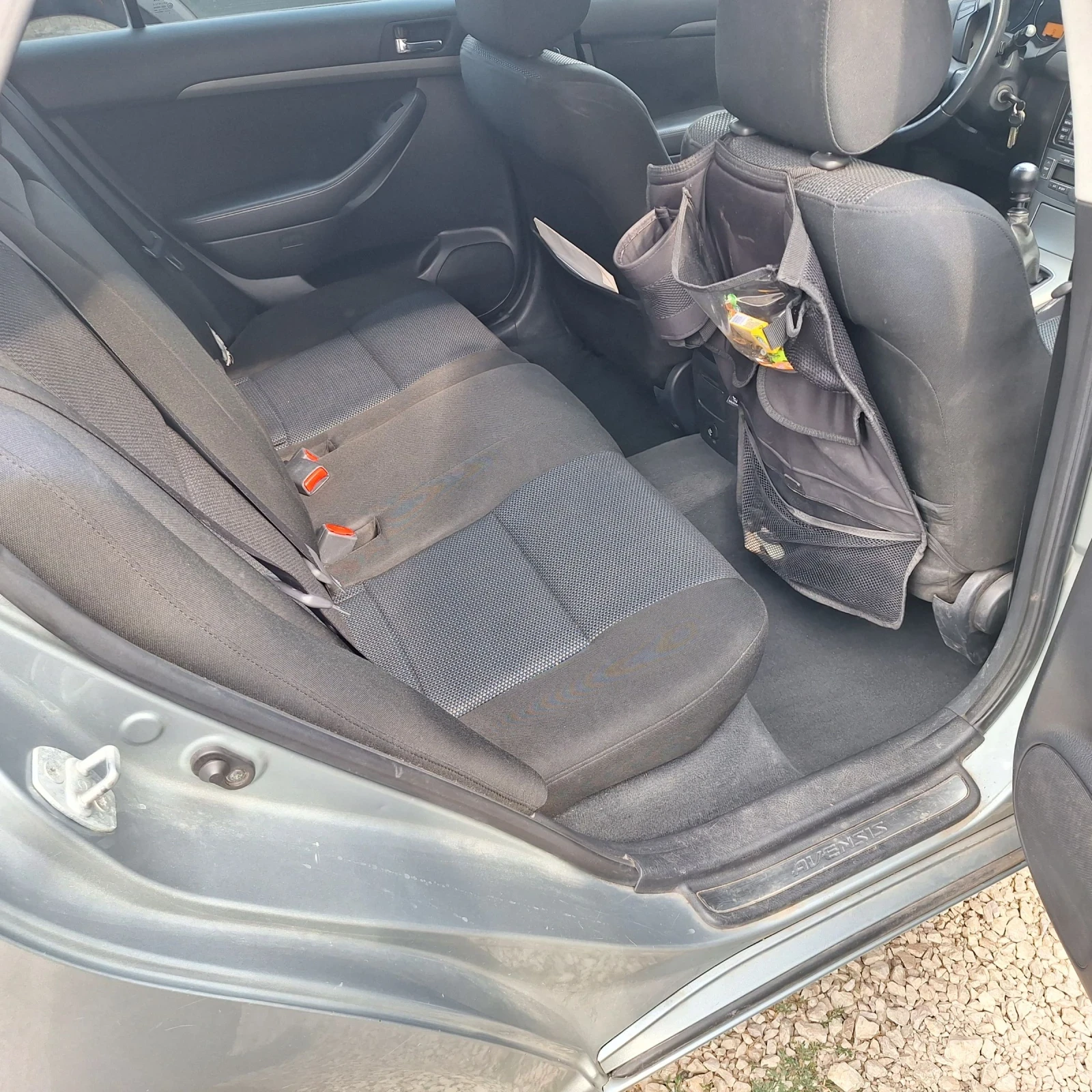 Toyota Avensis D4D 2.0 126  - изображение 8
