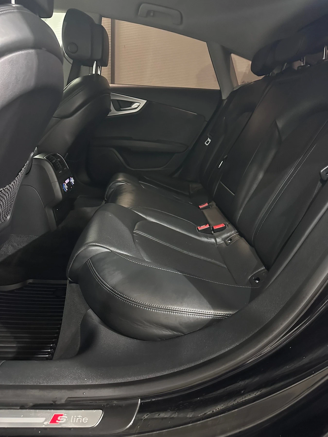 Audi A7 RS7* S-LINE* HEAD-UP* CAMERA* NAVI* OBDUHVANE*  - изображение 10