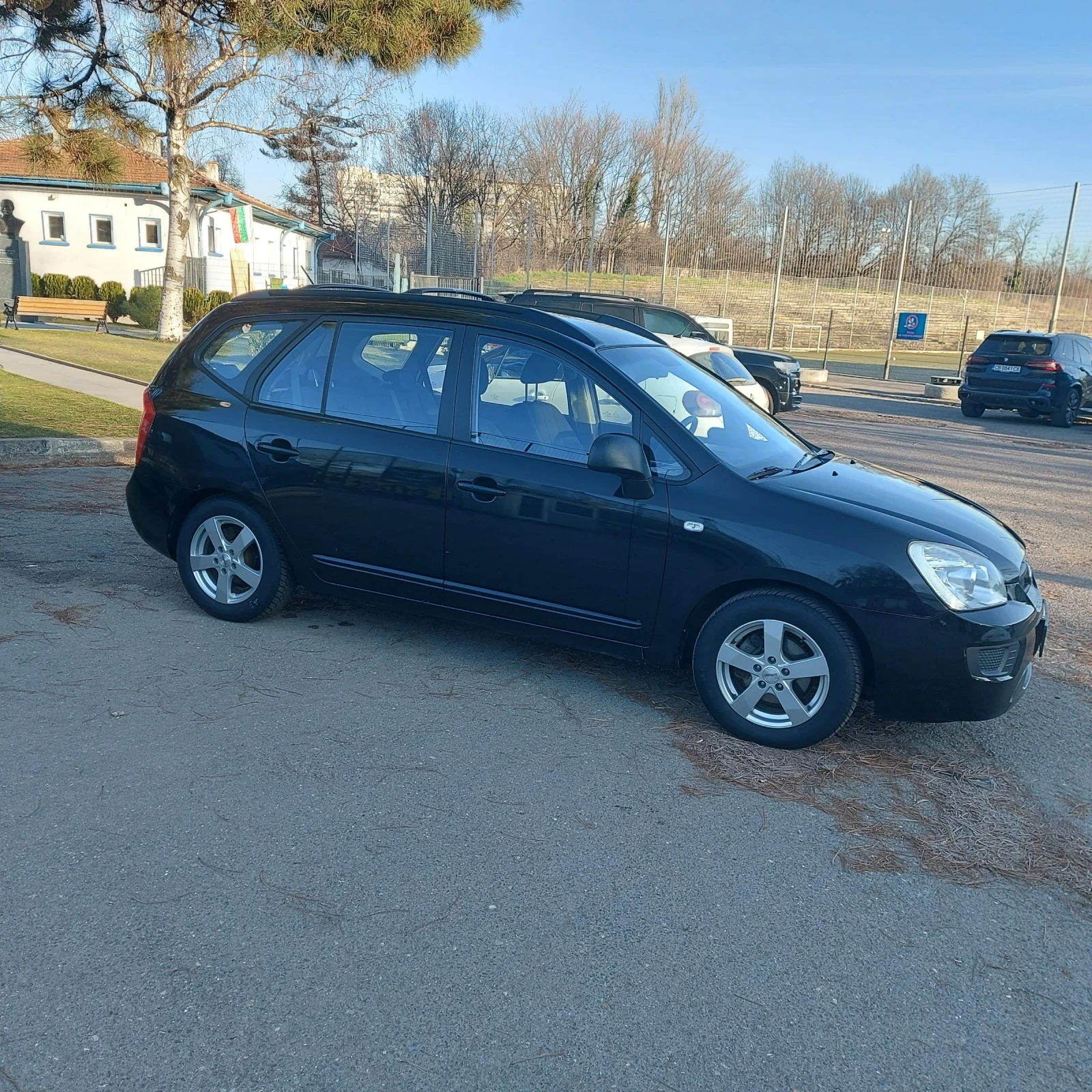 Kia Carens | Mobile.bg � ����������� 4