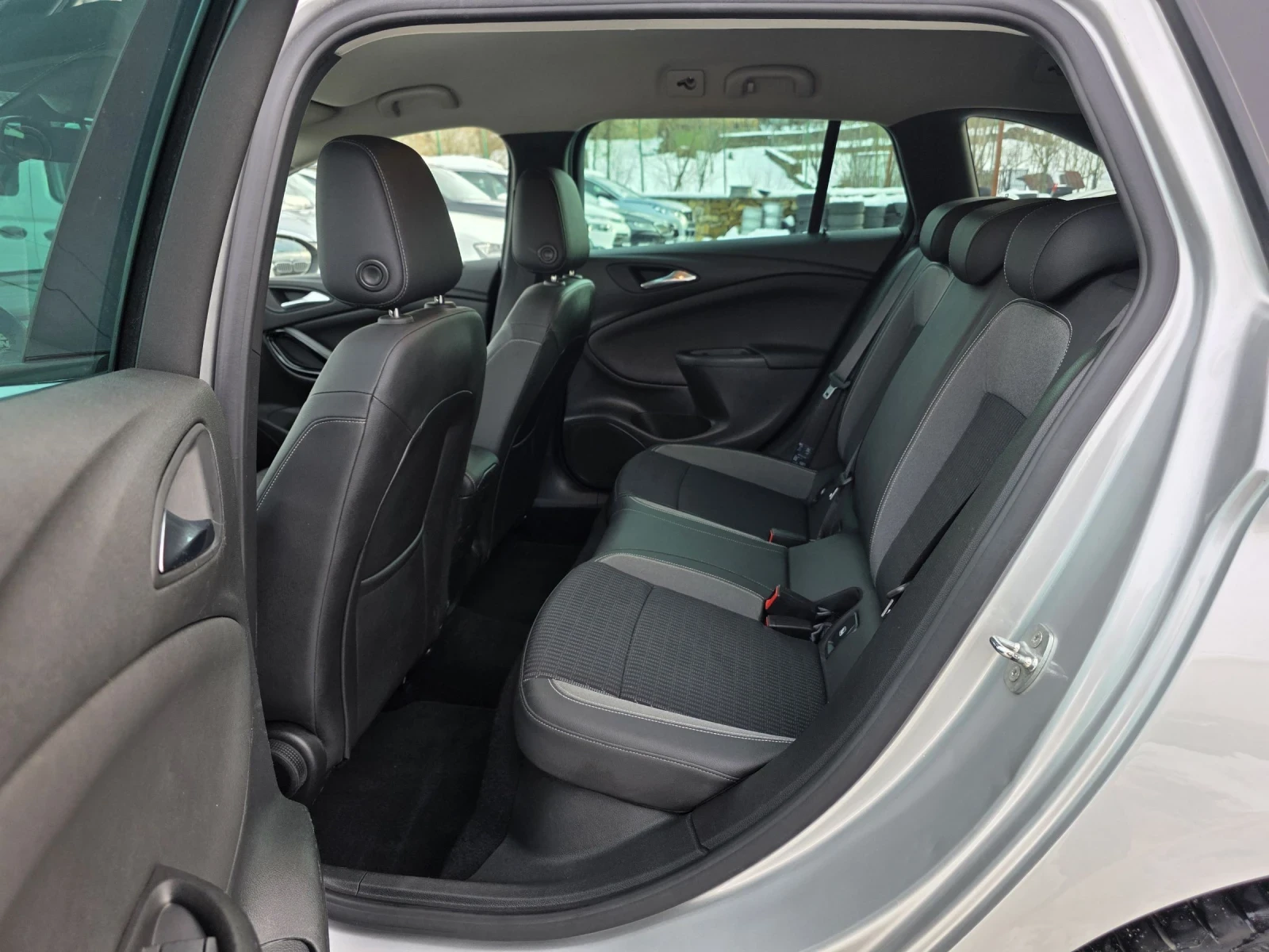 Opel Astra 1.5 CDTI 122 К.С. АВТОМАТ / ФЕЙС / ЛЕД / КАМЕРА - изображение 9