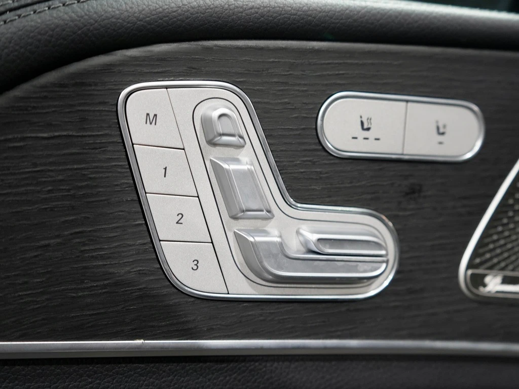 Mercedes-Benz GLE 450 AMG* * CARFAX * * АВТО КРЕДИТ * * , снимка 9 - Автомобили и джипове - 53746741