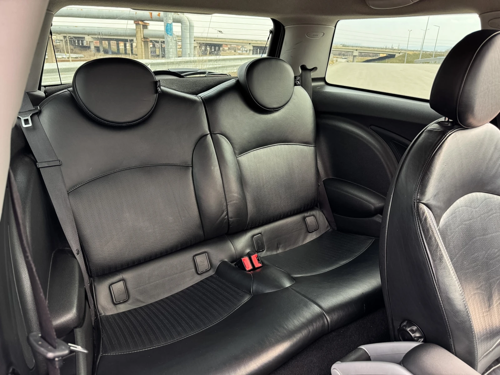 Mini Cooper 1.6 120 к.с. Automatic / 2ри собственик /, снимка 13 - Автомобили и джипове - 53788652