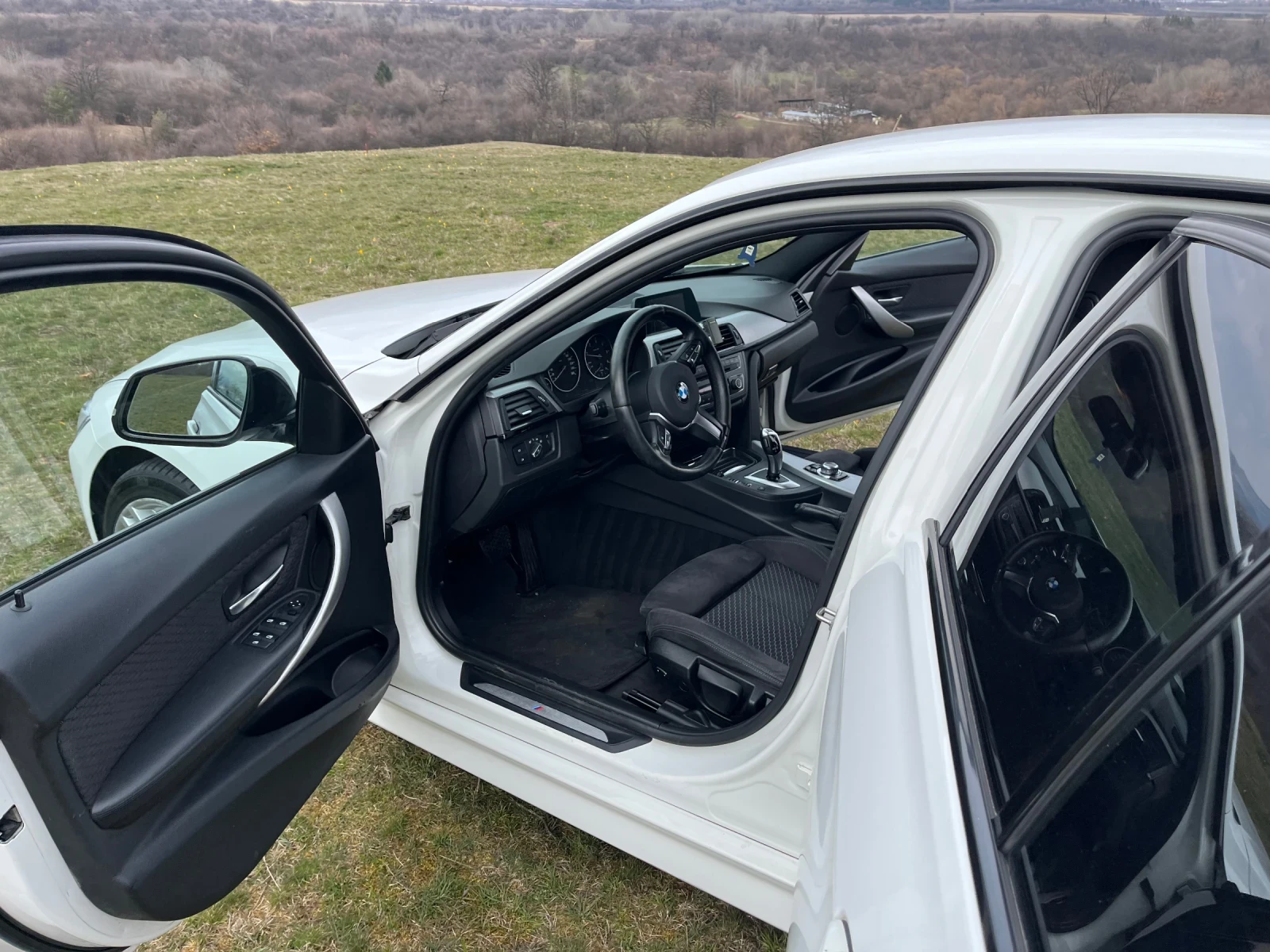 BMW 320, снимка 9 - Автомобили и джипове - 53929819