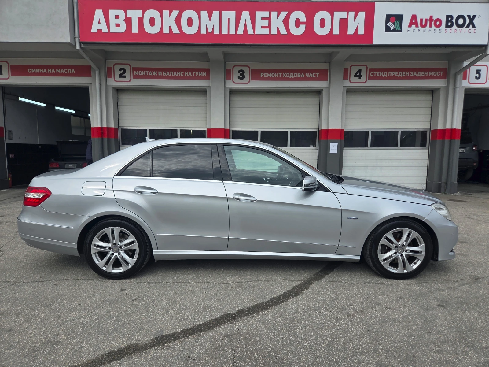 Mercedes-Benz E 350 CDI-Avantgarde/Night vision, снимка 6 - Автомобили и джипове - 53987686