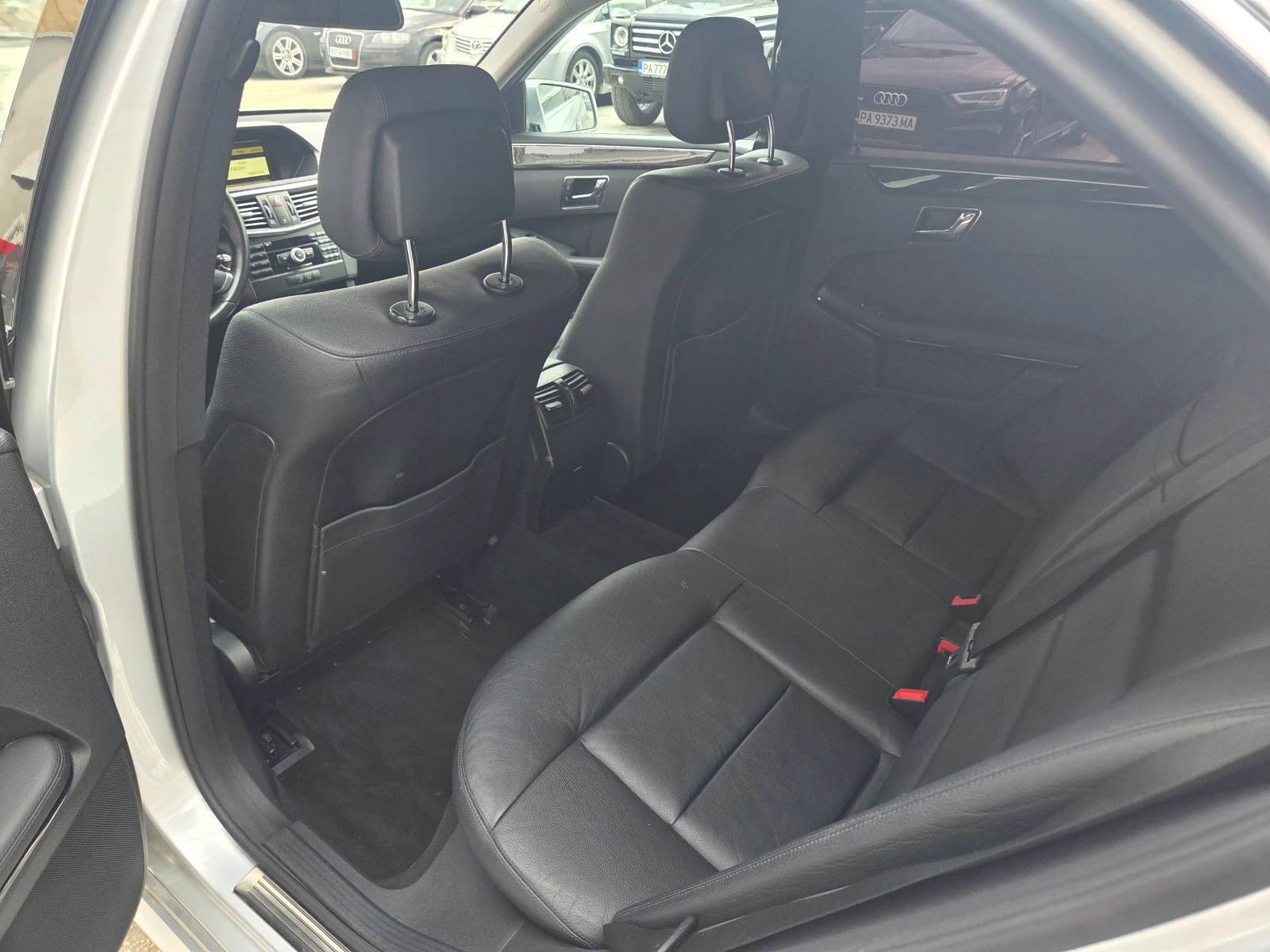 Mercedes-Benz E 350 CDI-Avantgarde/Night vision, снимка 16 - Автомобили и джипове - 53987686