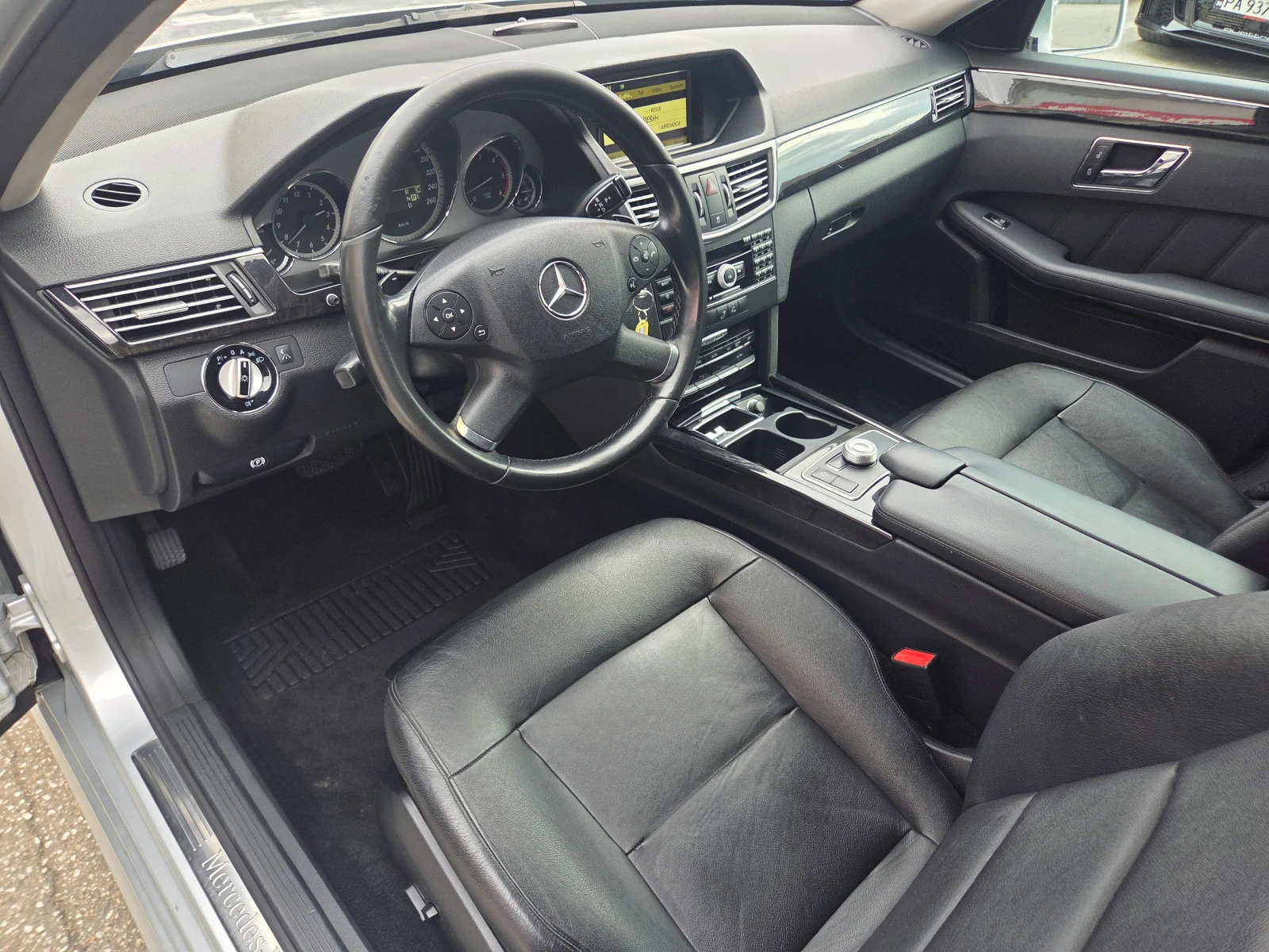 Mercedes-Benz E 350 CDI-Avantgarde/Night vision, снимка 9 - Автомобили и джипове - 53987686