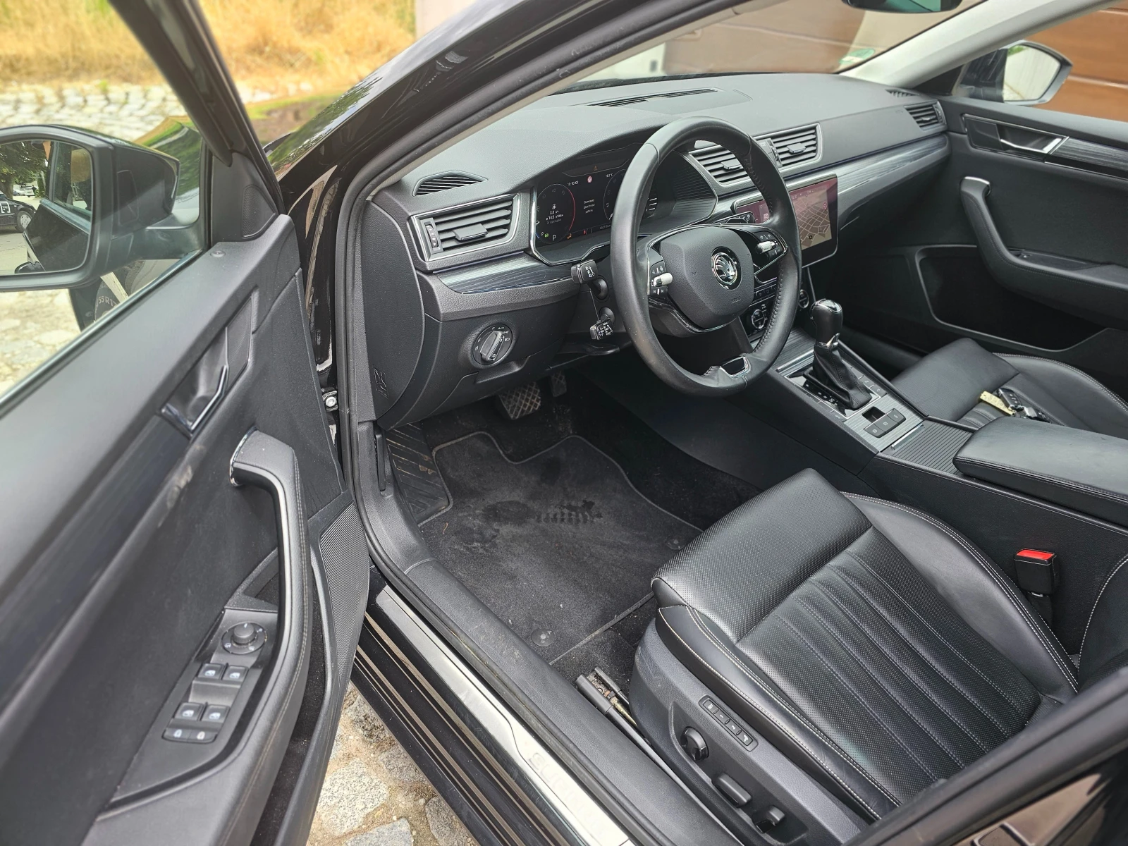 Skoda Superb 2.0 TDI 4x4 Premium Edition ���� ����� ��������� | Mobile.bg � ����������� 9