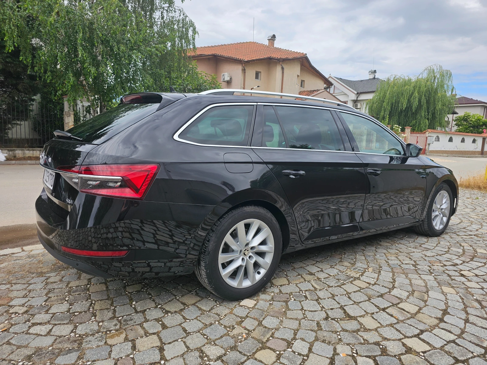 Skoda Superb 2.0 TDI 4x4 Premium Edition ���� ����� ��������� | Mobile.bg � ����������� 6