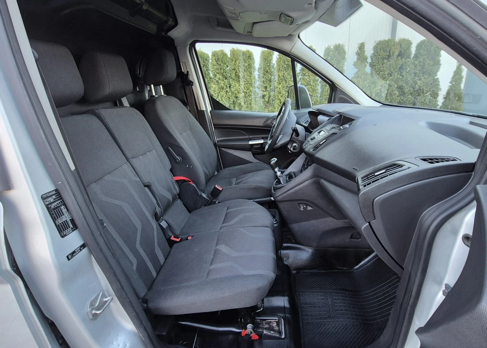 Ford Connect, снимка 8 - Автомобили и джипове - 54351981