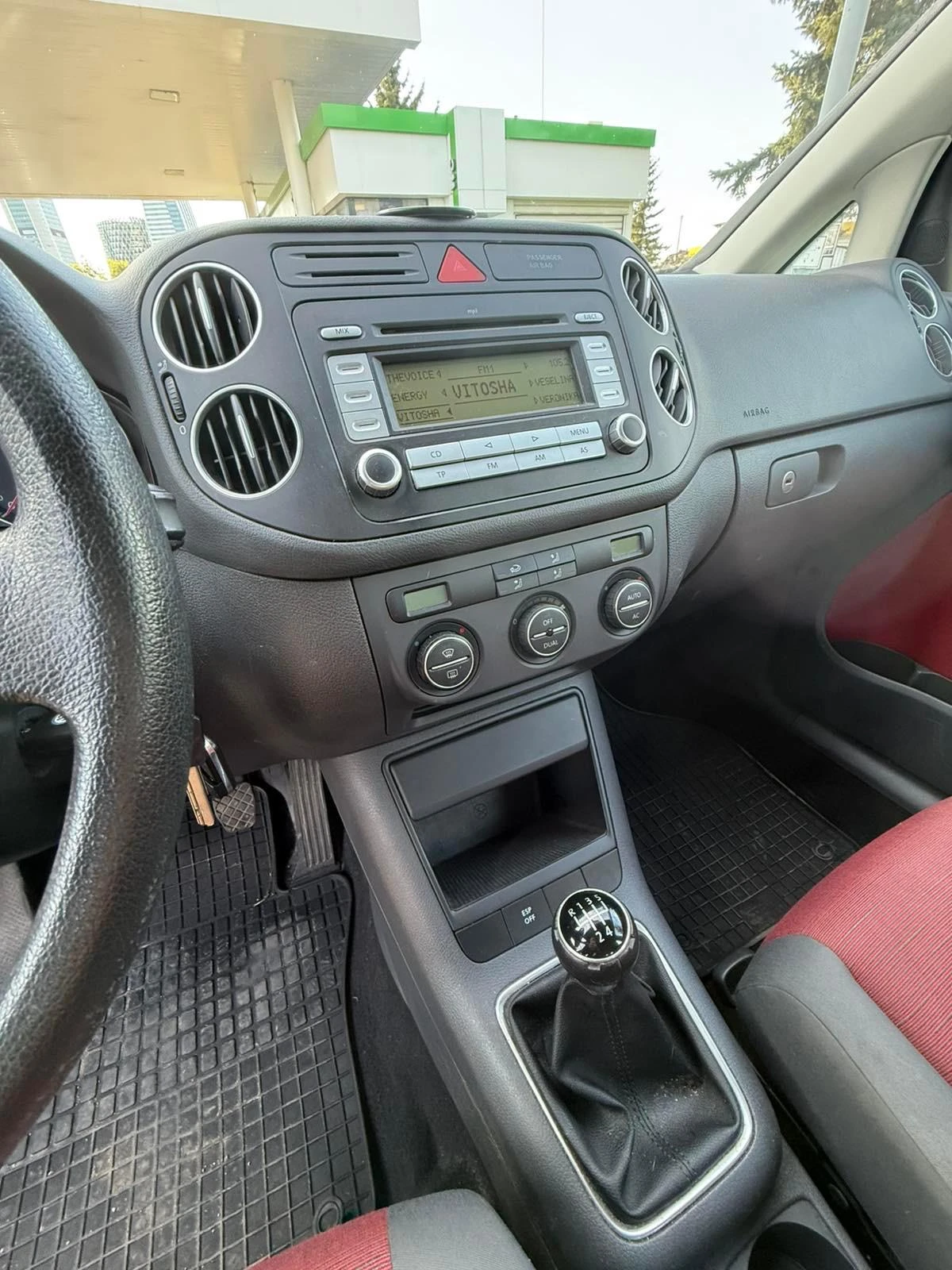 VW Golf Plus 1, 9TDI BLUEMOTION, снимка 3 - Автомобили и джипове - 54427194