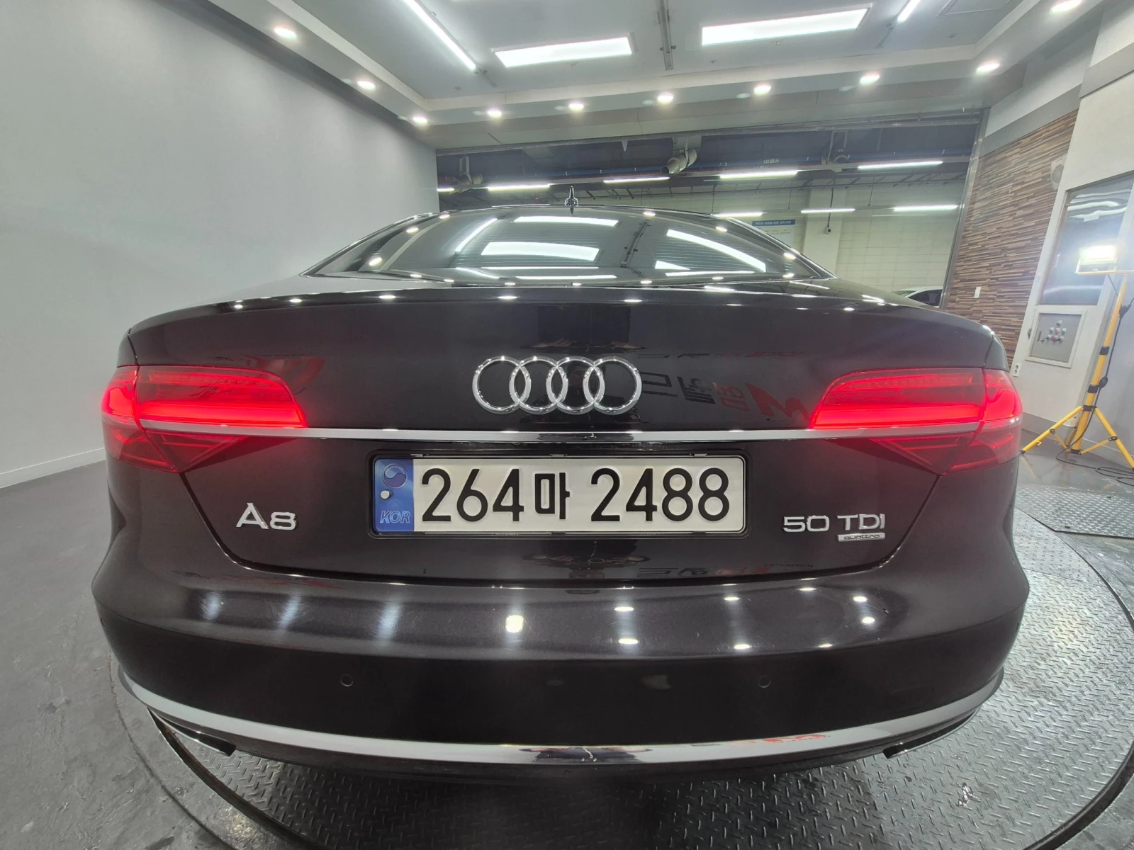 Audi A8 * TDI* QUATTRO* Camera* Keyless* АВТОКРЕДИТ, снимка 4 - Автомобили и джипове - 54582469