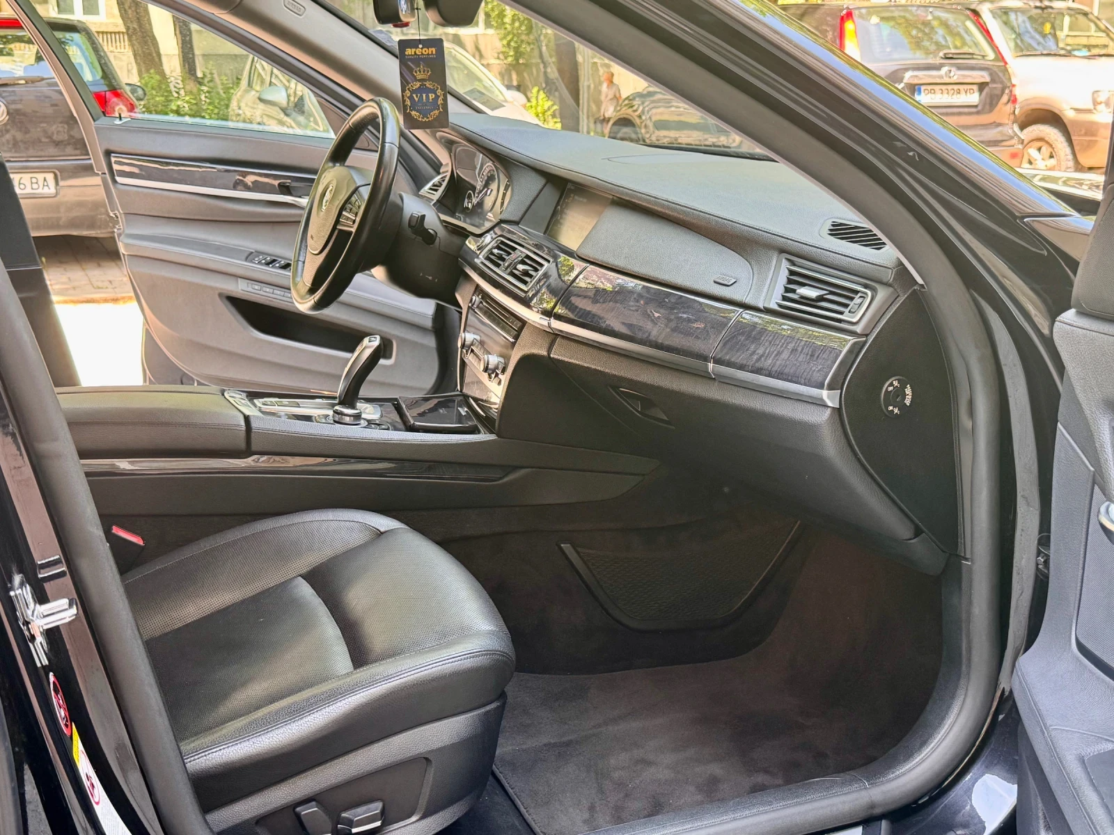 BMW 730, снимка 9 - Автомобили и джипове - 54834372