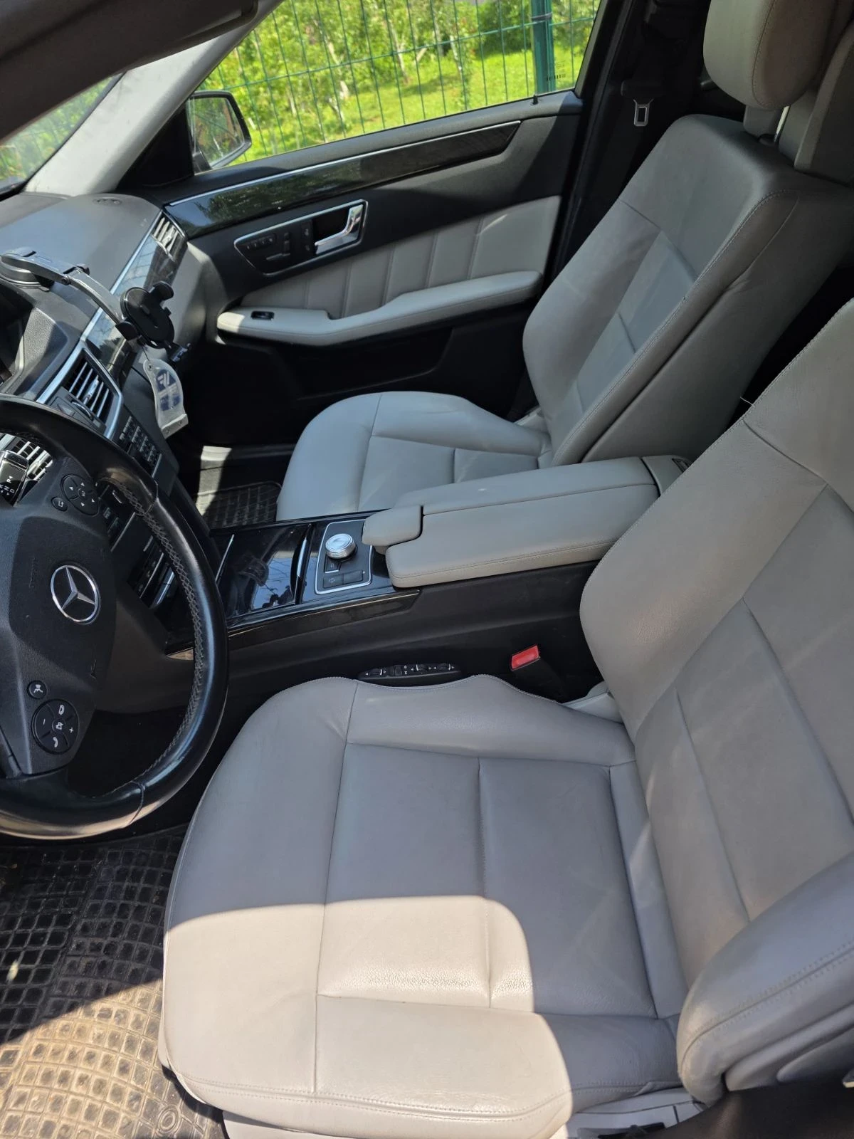 Mercedes-Benz E 350, снимка 3 - Автомобили и джипове - 54890291