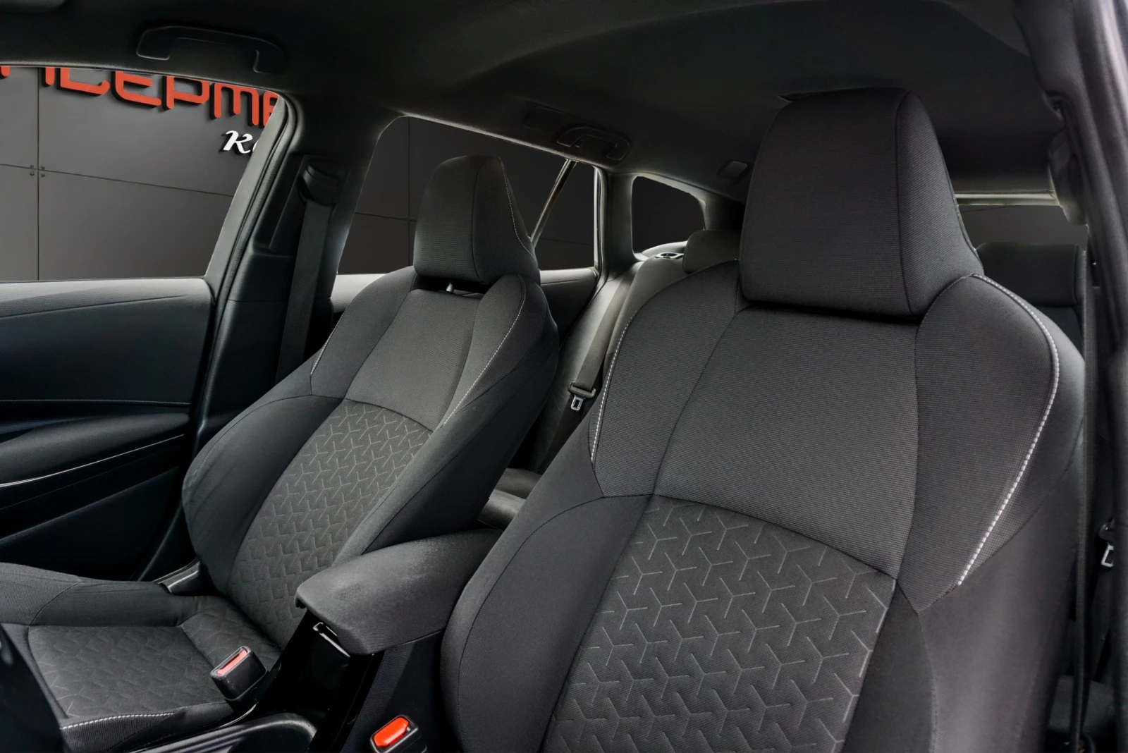 Toyota Corolla 1.8H TOURING SPORTS CVT | Mobile.bg � ����������� 10