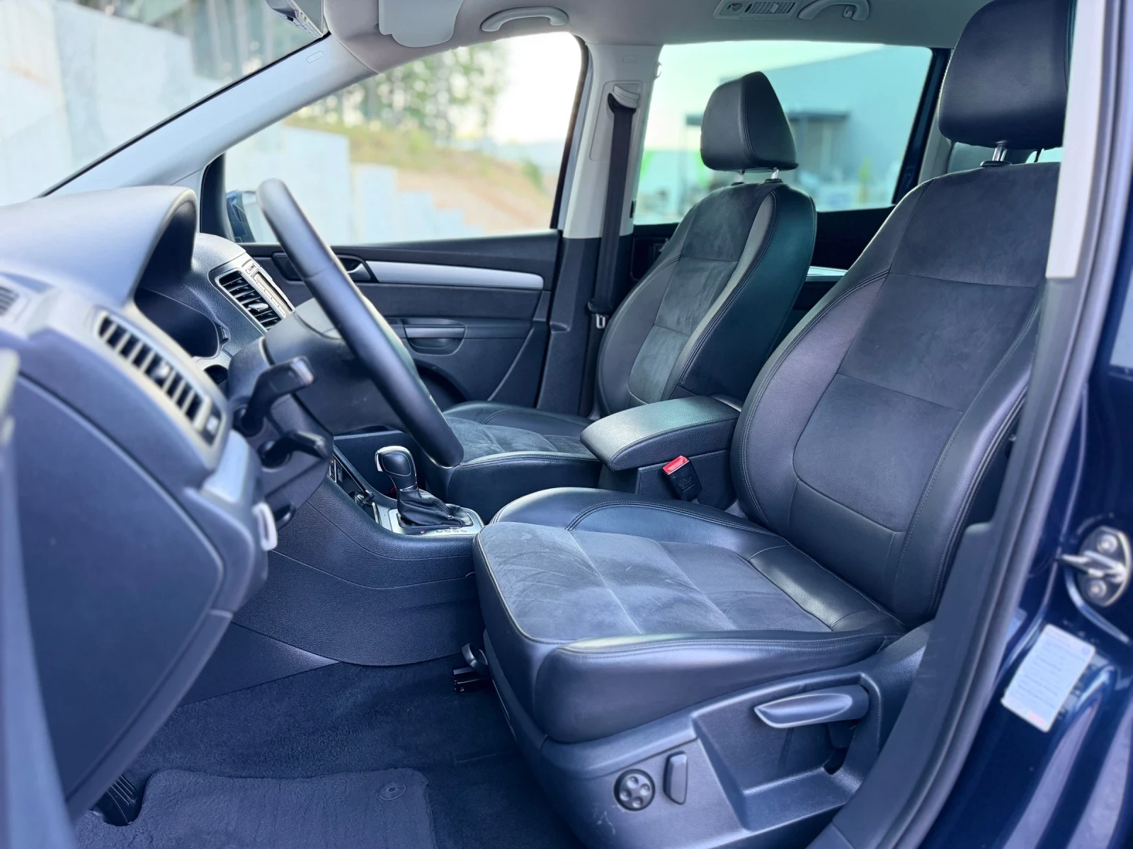 VW Sharan 2.0TDi~170hp~DSG, снимка 10 - Автомобили и джипове - 55411190