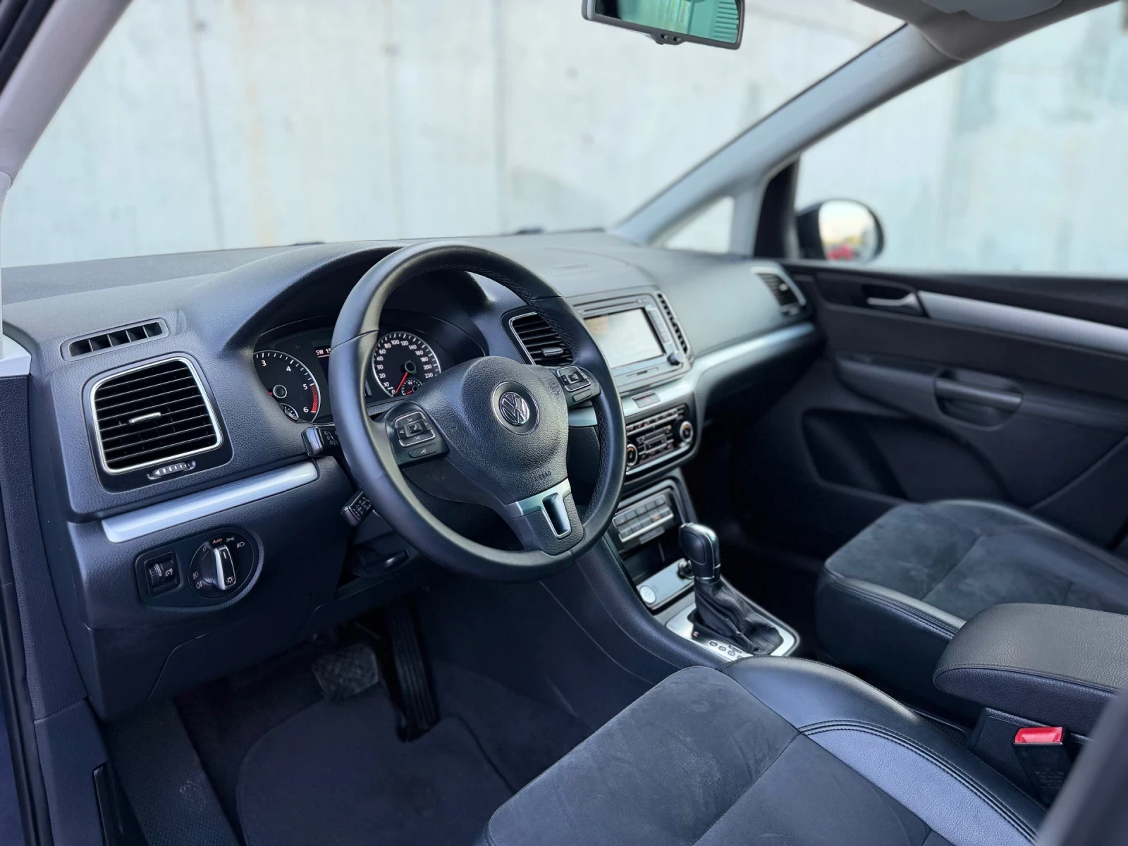 VW Sharan 2.0TDi~170hp~DSG, снимка 9 - Автомобили и джипове - 55411190