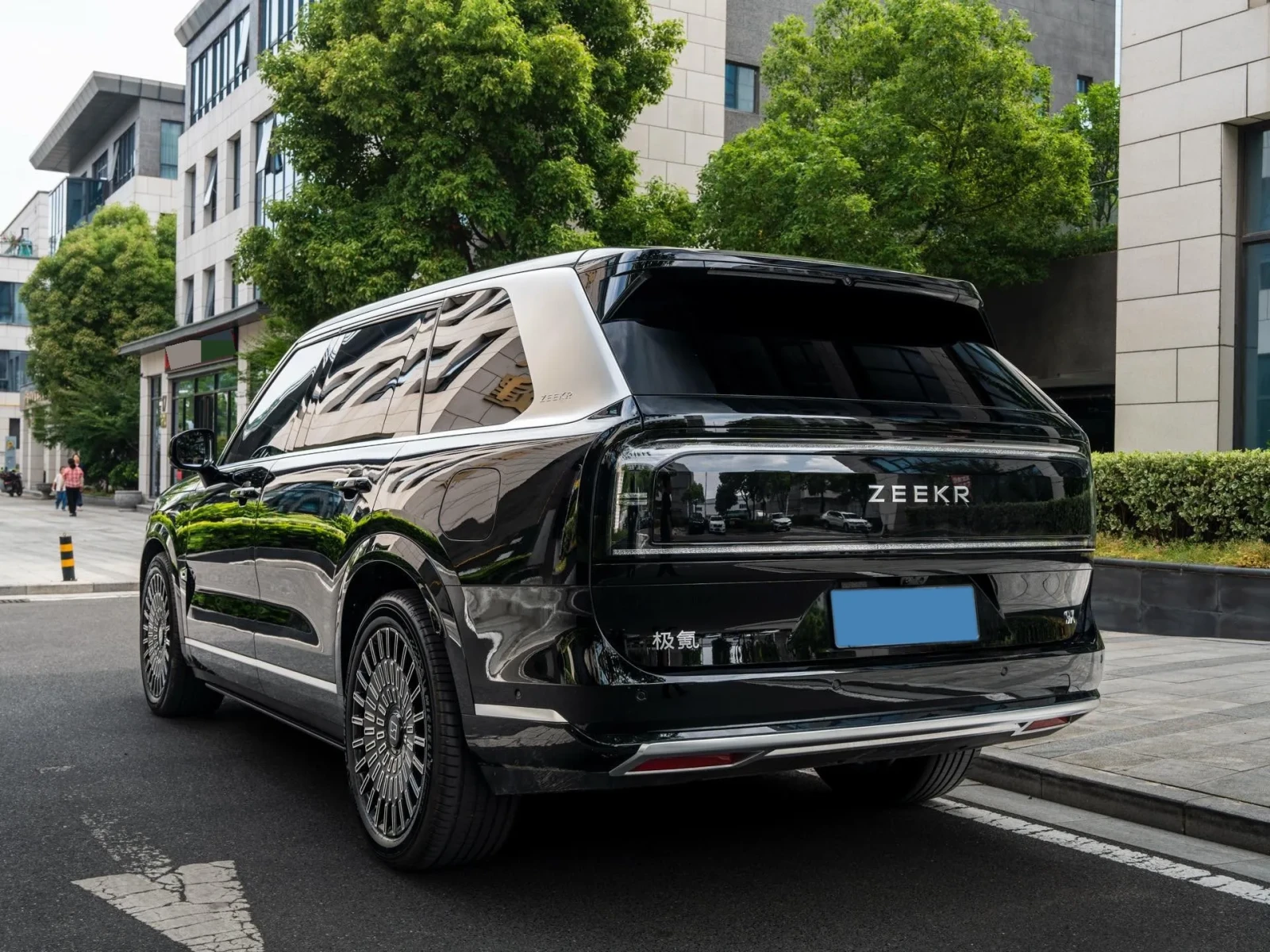 Zeekr X Zeekr 9X AWD PHEV Ultra Edition 55kWh, снимка 5 - Автомобили и джипове - 55658761