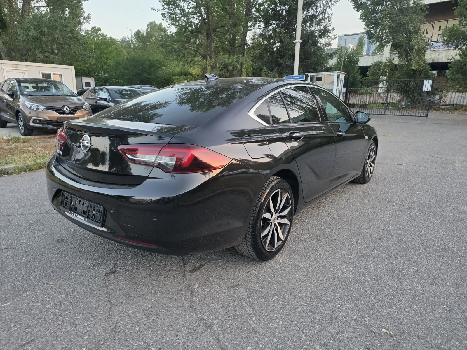 Opel Insignia 2.0CDTI/GRAND SPORT/LED/KEYLESS, снимка 5 - Автомобили и джипове - 55849361