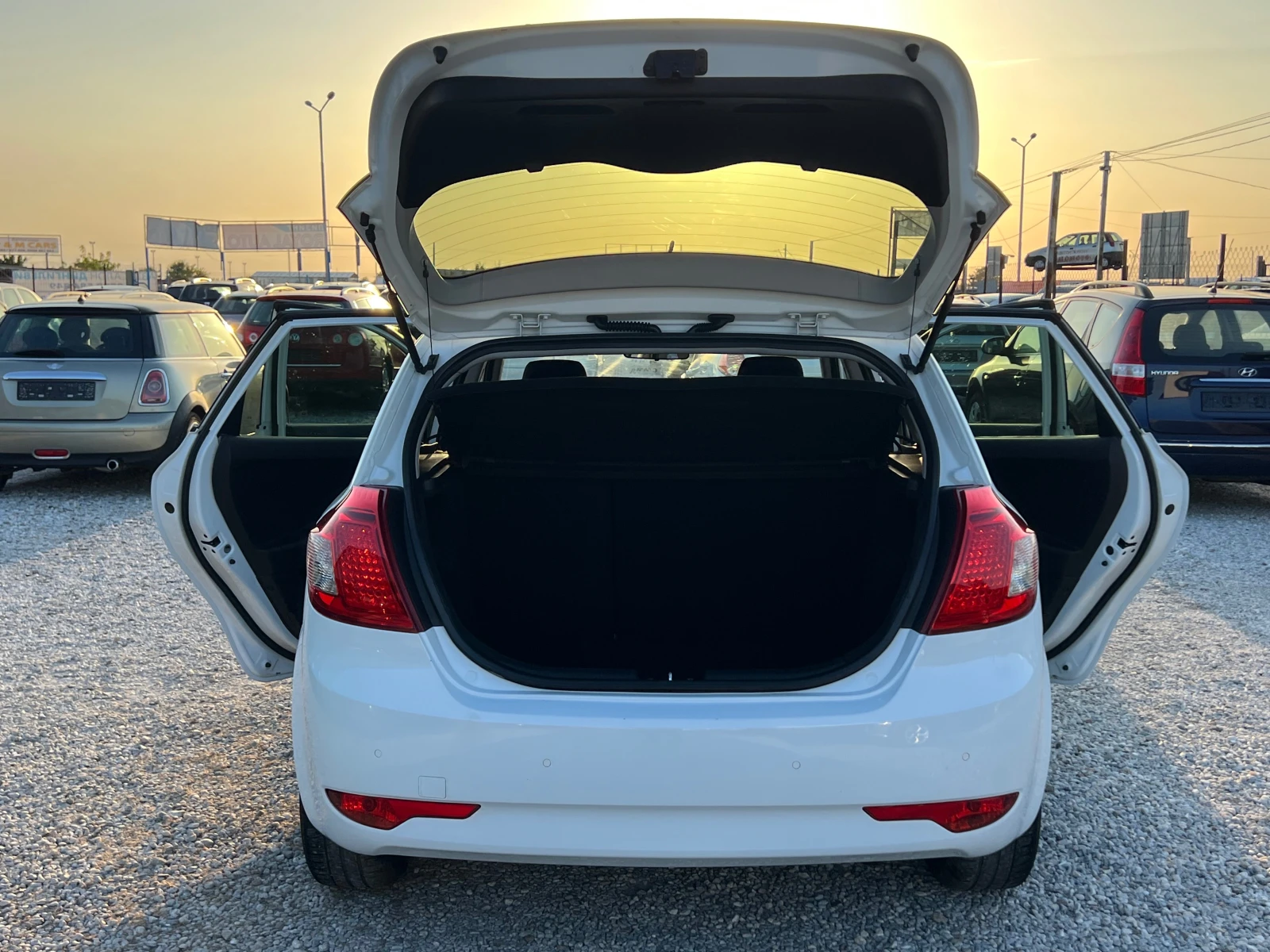 Kia Ceed ЛИЗИНГ-КЛИМАТРОНИК-ТОП, снимка 8 - Автомобили и джипове - 55904917