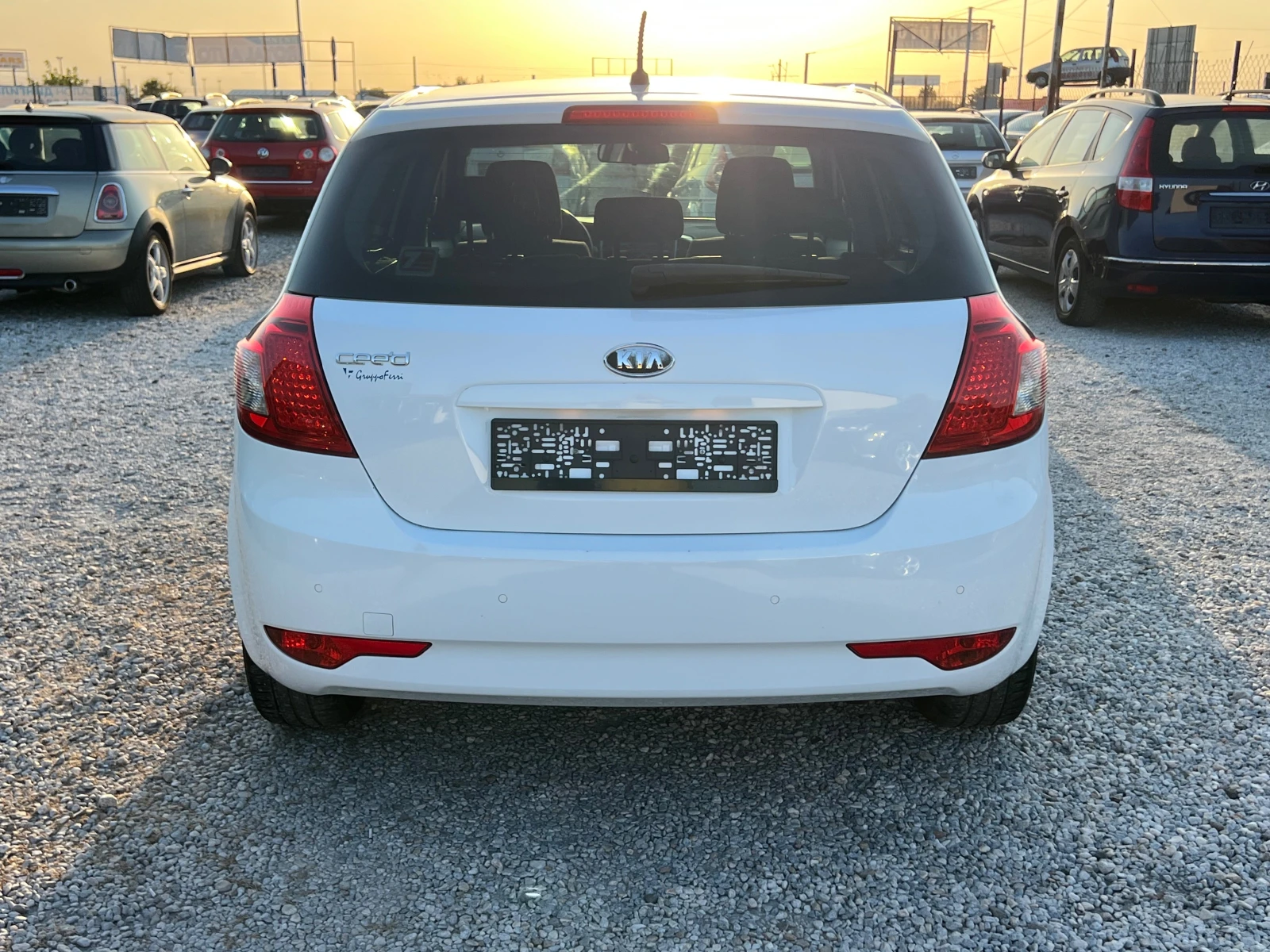 Kia Ceed ЛИЗИНГ-КЛИМАТРОНИК-ТОП, снимка 5 - Автомобили и джипове - 55904917