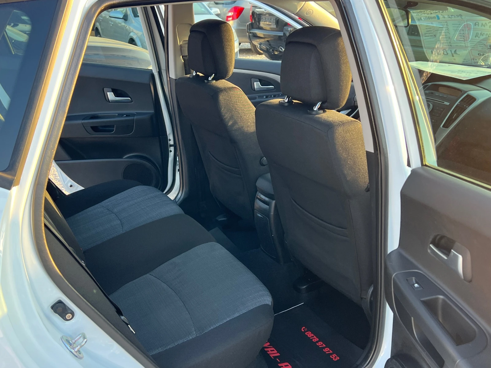 Kia Ceed ЛИЗИНГ-КЛИМАТРОНИК-ТОП, снимка 9 - Автомобили и джипове - 55904917