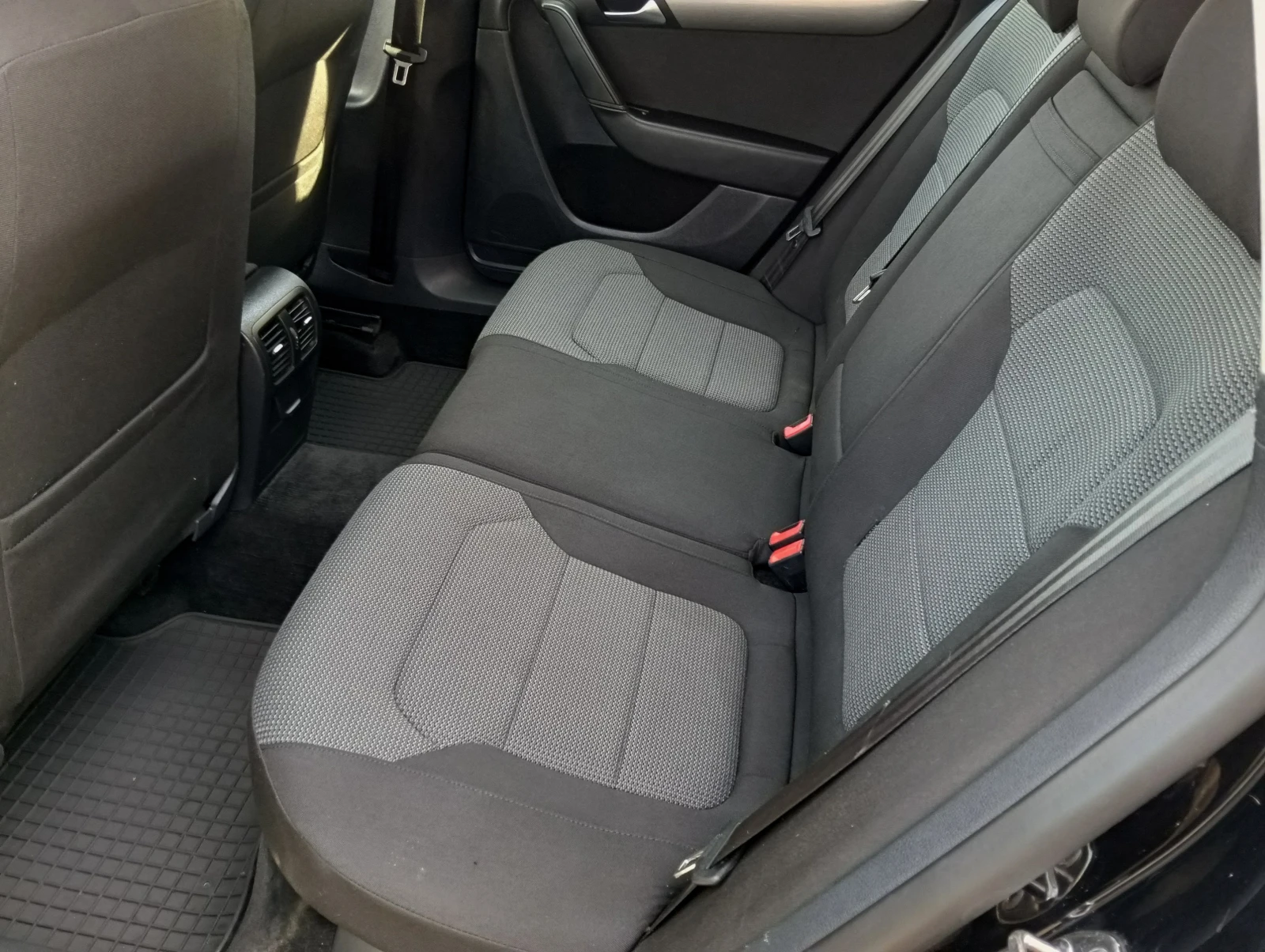VW Passat 2.0 TDI | Mobile.bg � ����������� 7