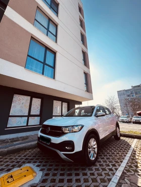 VW T-Cross 1.0 TSI, DSG от Порше България, снимка 13