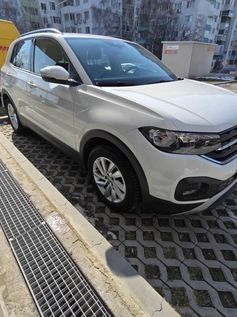 VW T-Cross 1.0 TSI, DSG от Порше България, снимка 8 - Автомобили и джипове - 49280589