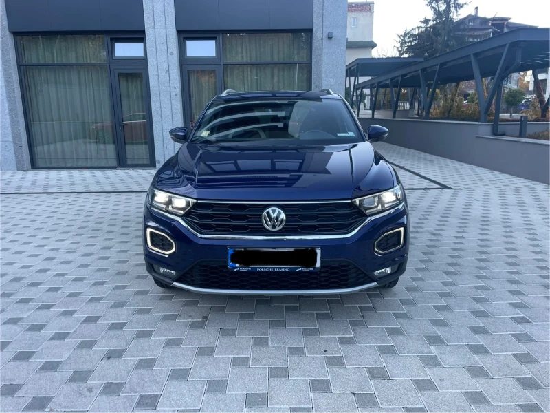 VW T-Roc 1.5TSI Първи с-ник Реален километраж. Първи собств, снимка 3 - Автомобили и джипове - 53485602