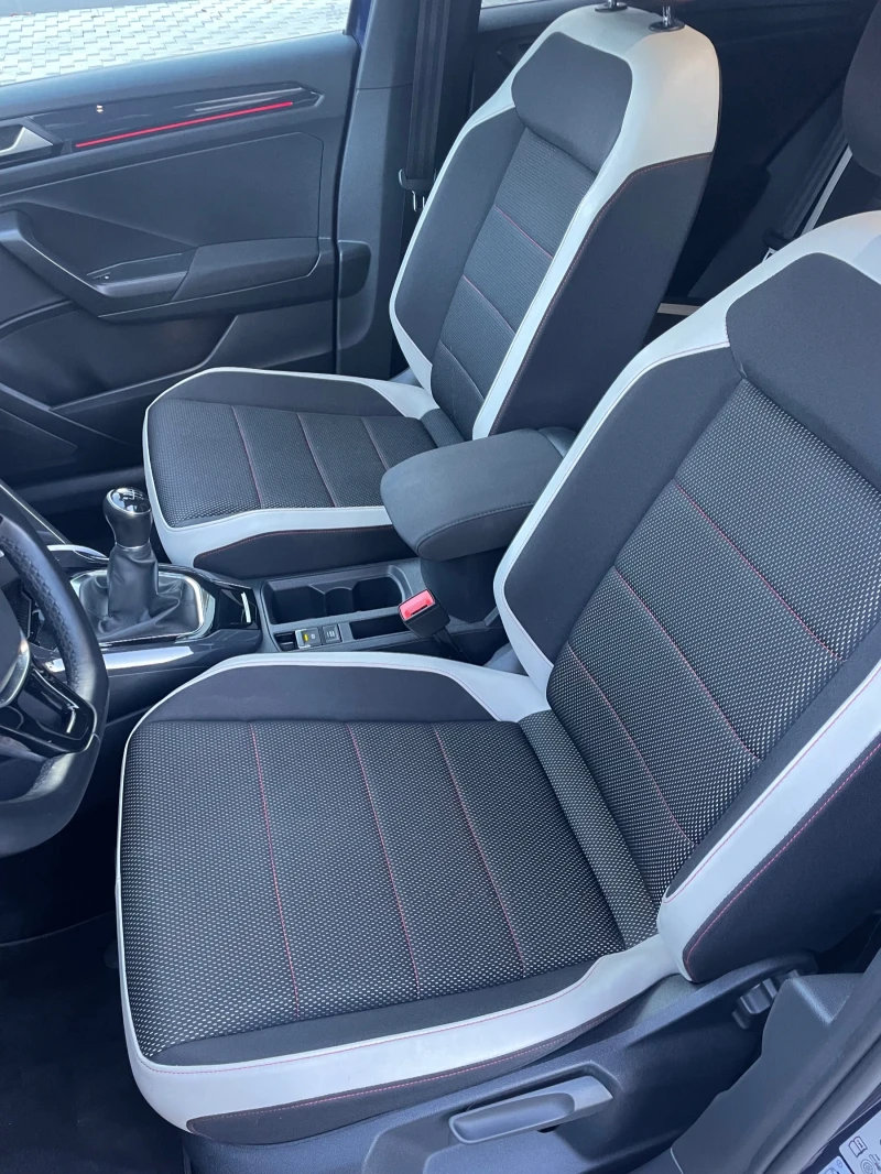 VW T-Roc 1.5TSI Първи с-ник Реален километраж. Първи собств, снимка 7 - Автомобили и джипове - 53485602