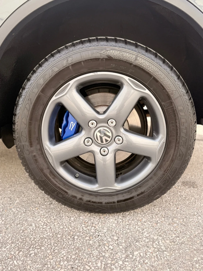 VW Touareg, снимка 15 - Автомобили и джипове - 53539020