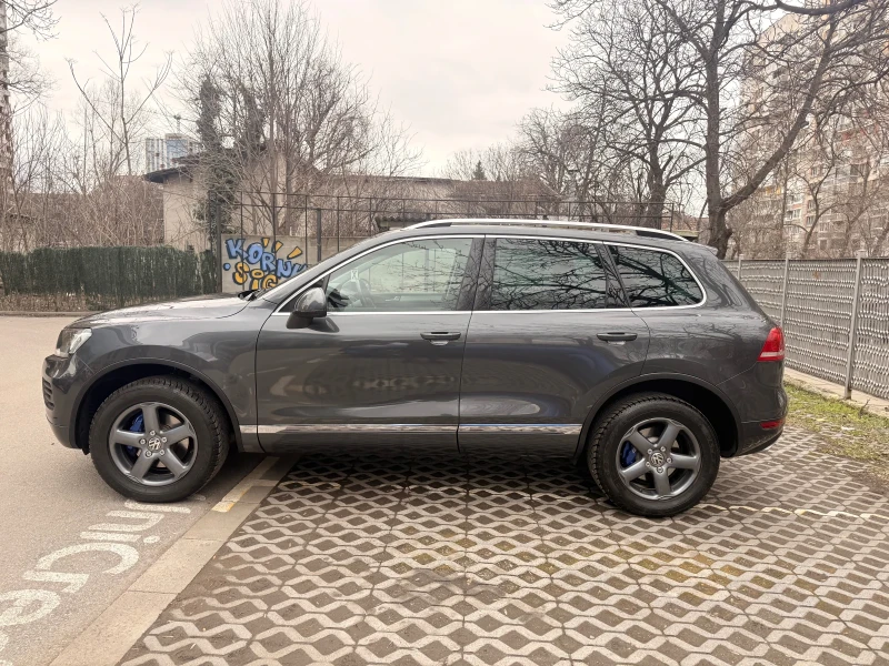 VW Touareg, снимка 5 - Автомобили и джипове - 53539020
