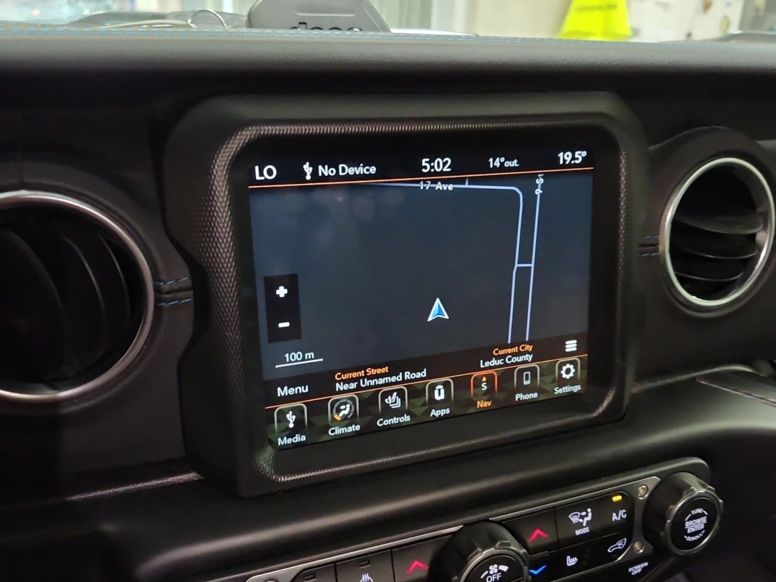 Jeep Wrangler 4XE UNLIMITED RUBICON * CARFAX * * АВТО КРЕДИТ * * - изображение 10