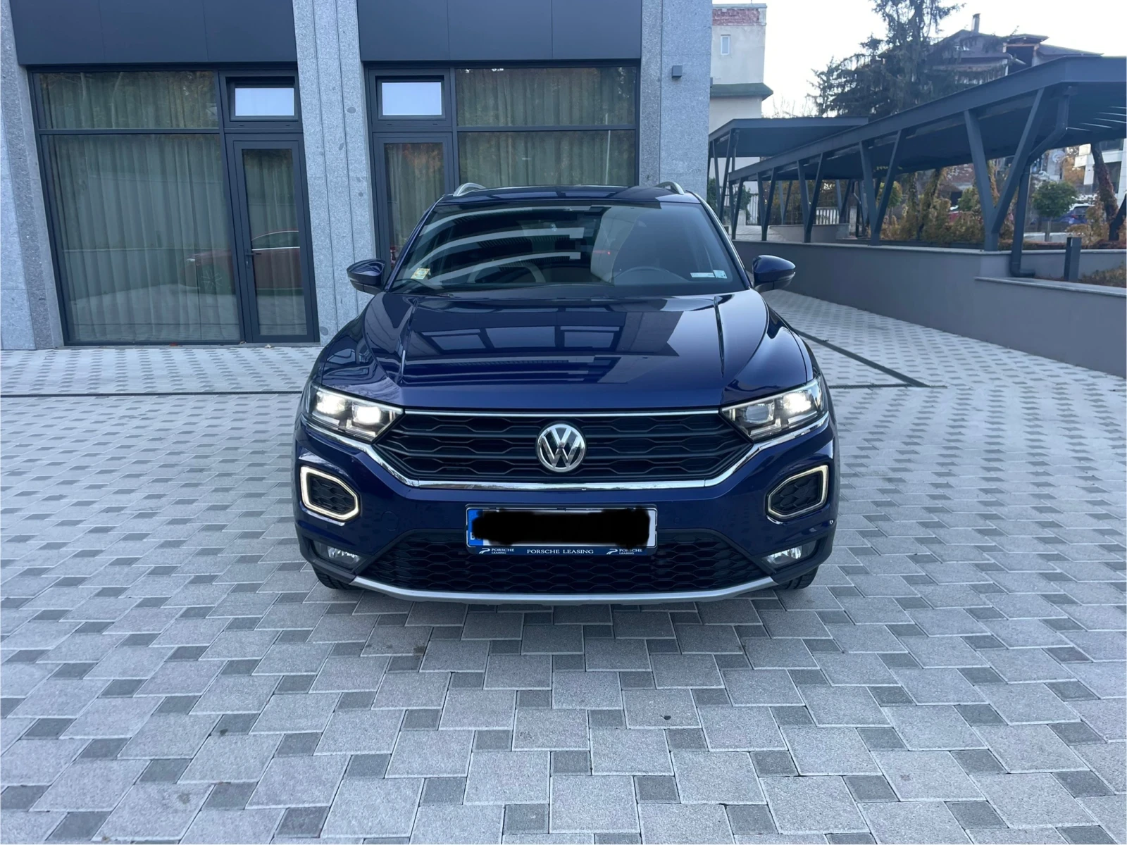 VW T-Roc 1.5TSI Първи с-ник Реален километраж. Първи собств - изображение 3