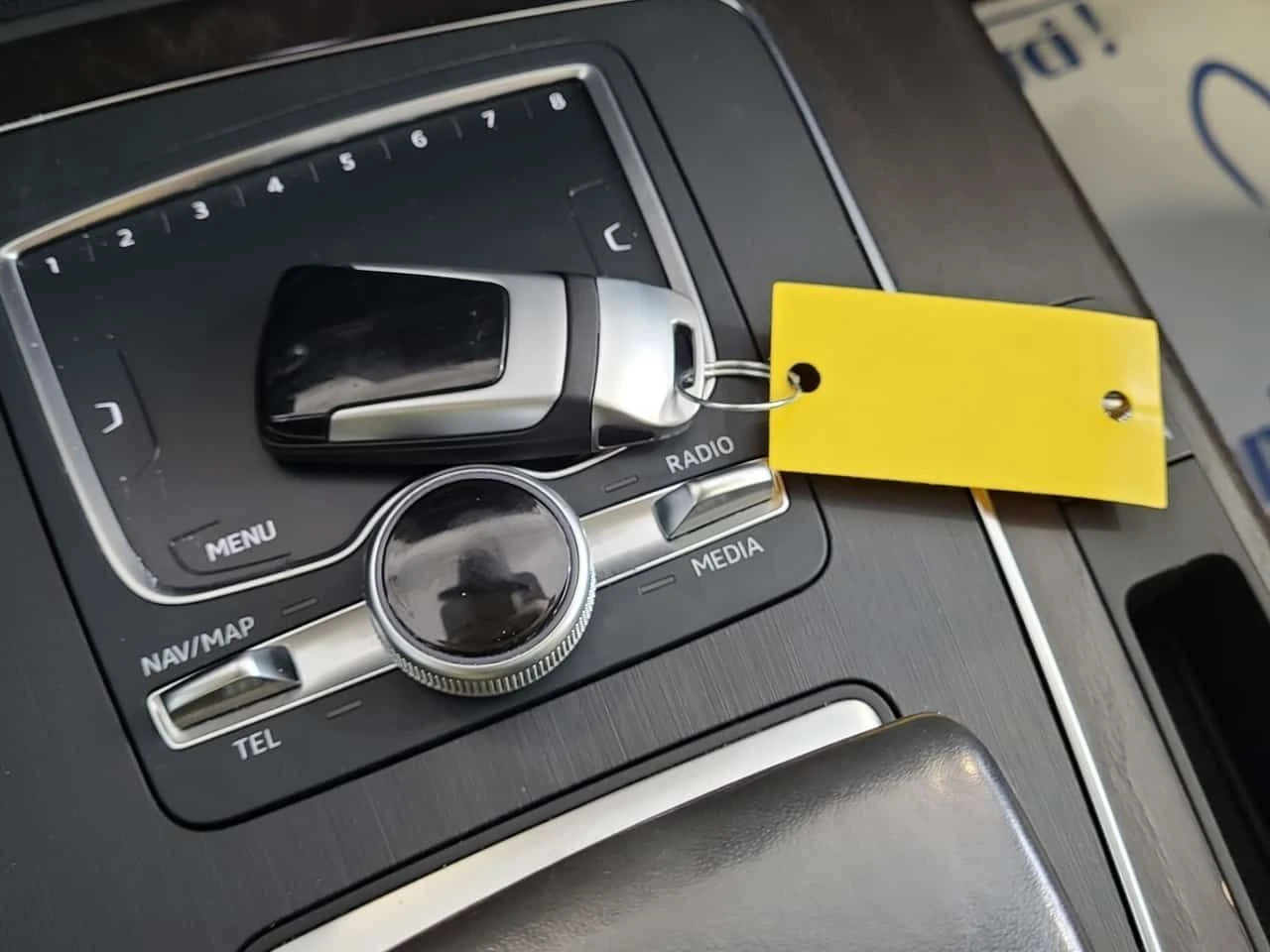 Audi Q5 PRESTIGE | PANO | ДИСТРОНИК | KEYLESS | CARFAX, снимка 8 - Автомобили и джипове - 53928348