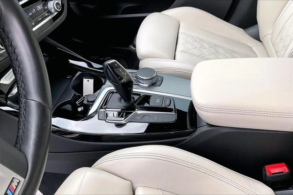 BMW X3 AWD* АвтоКредит* (ЦЕНА ДО БГ), снимка 11 - Автомобили и джипове - 54042083