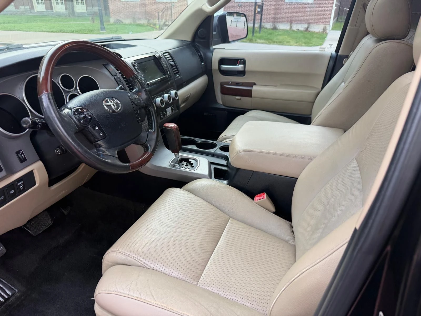 Toyota Sequoia 5.7* V8* PLATINUM* �������* ���������* ������* JBL | Mobile.bg � ����������� 12