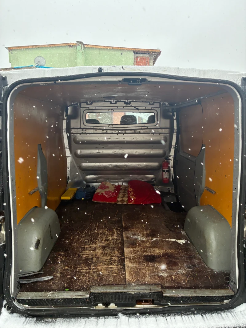 Renault Trafic, снимка 7 - Бусове и автобуси - 53134916