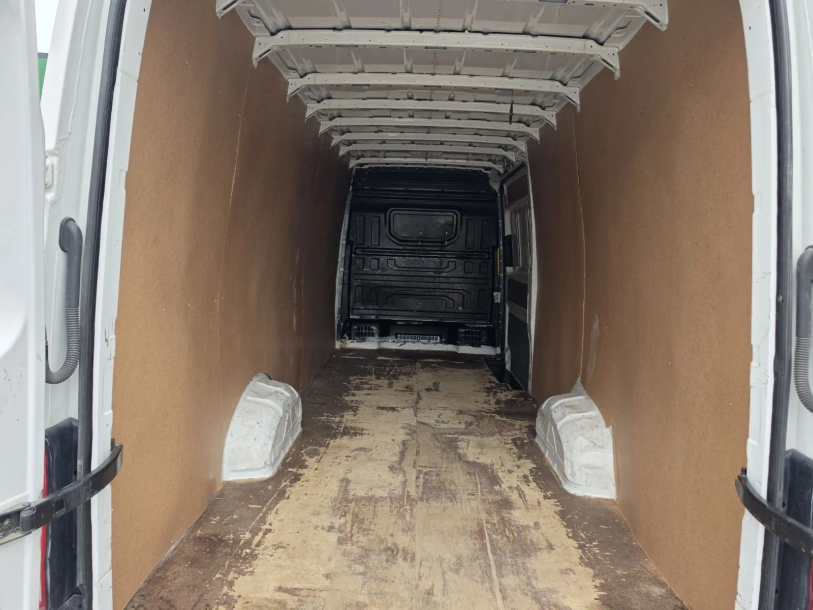 VW Crafter XXXL, NAVI, KLIMATRONIK, снимка 11 - Бусове и автобуси - 53953102