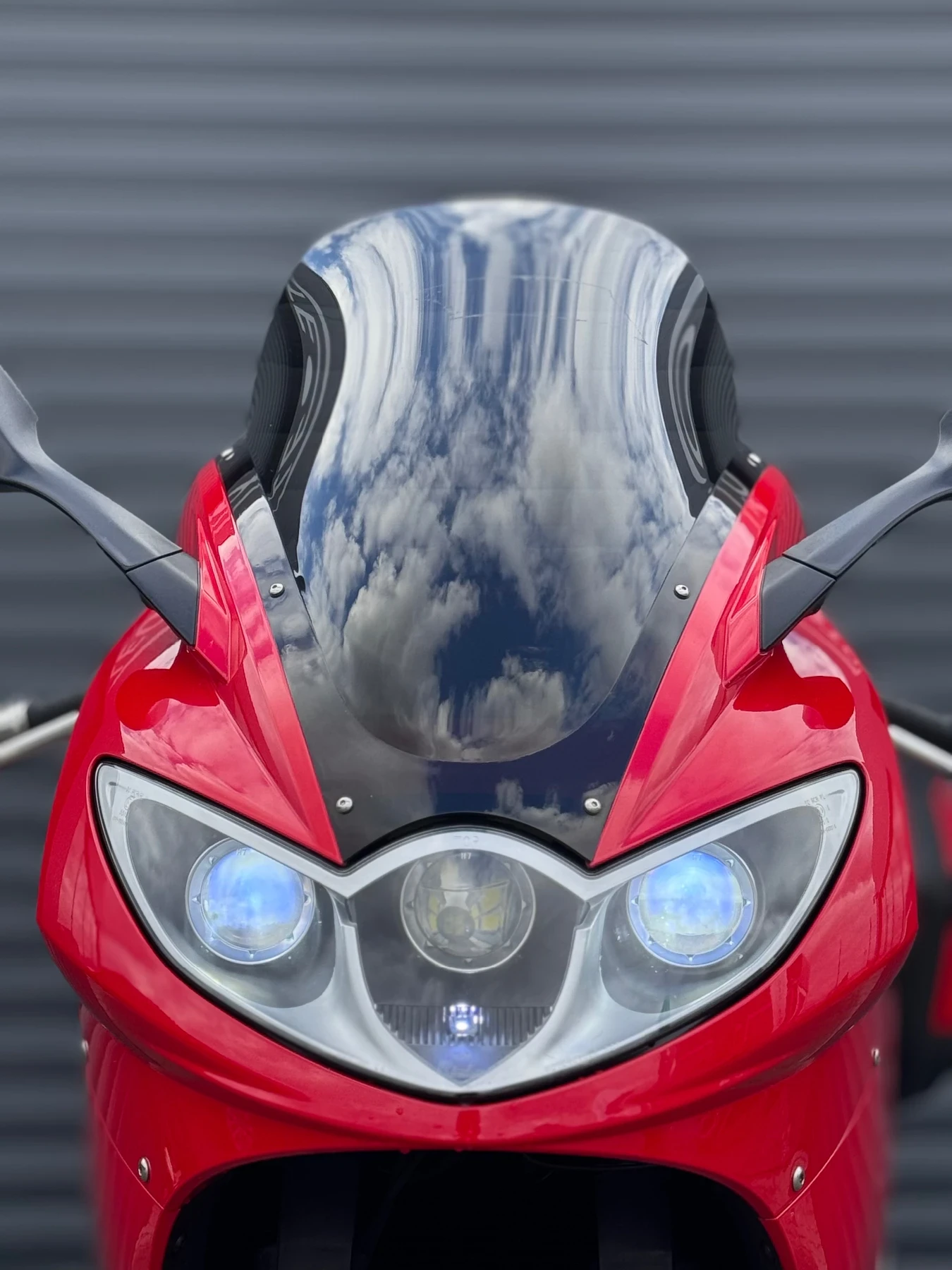 Triumph Sprint ST 26 297км Пълен Оригинал - изображение 4