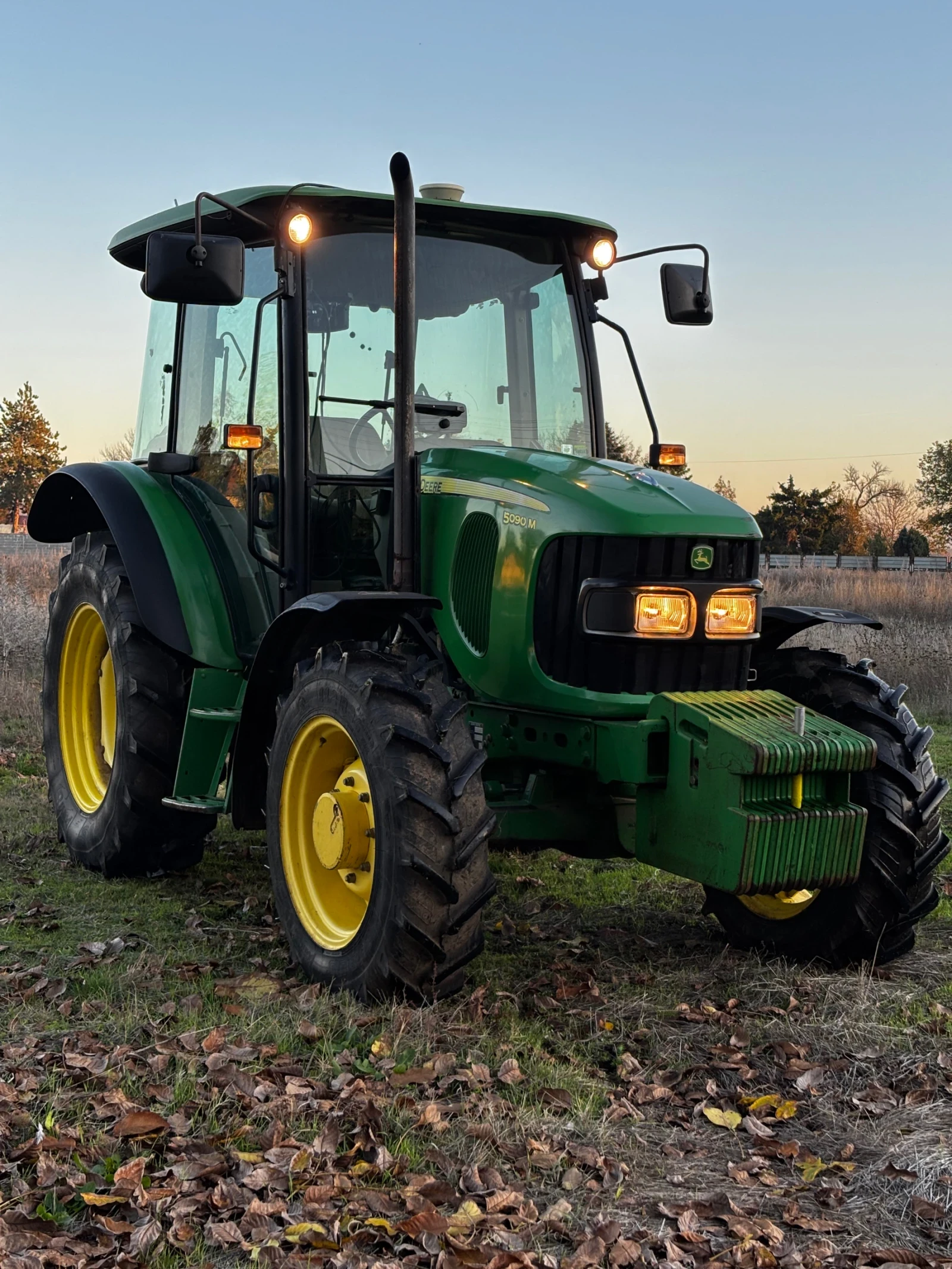 Трактор John Deere 5090M - изображение 2