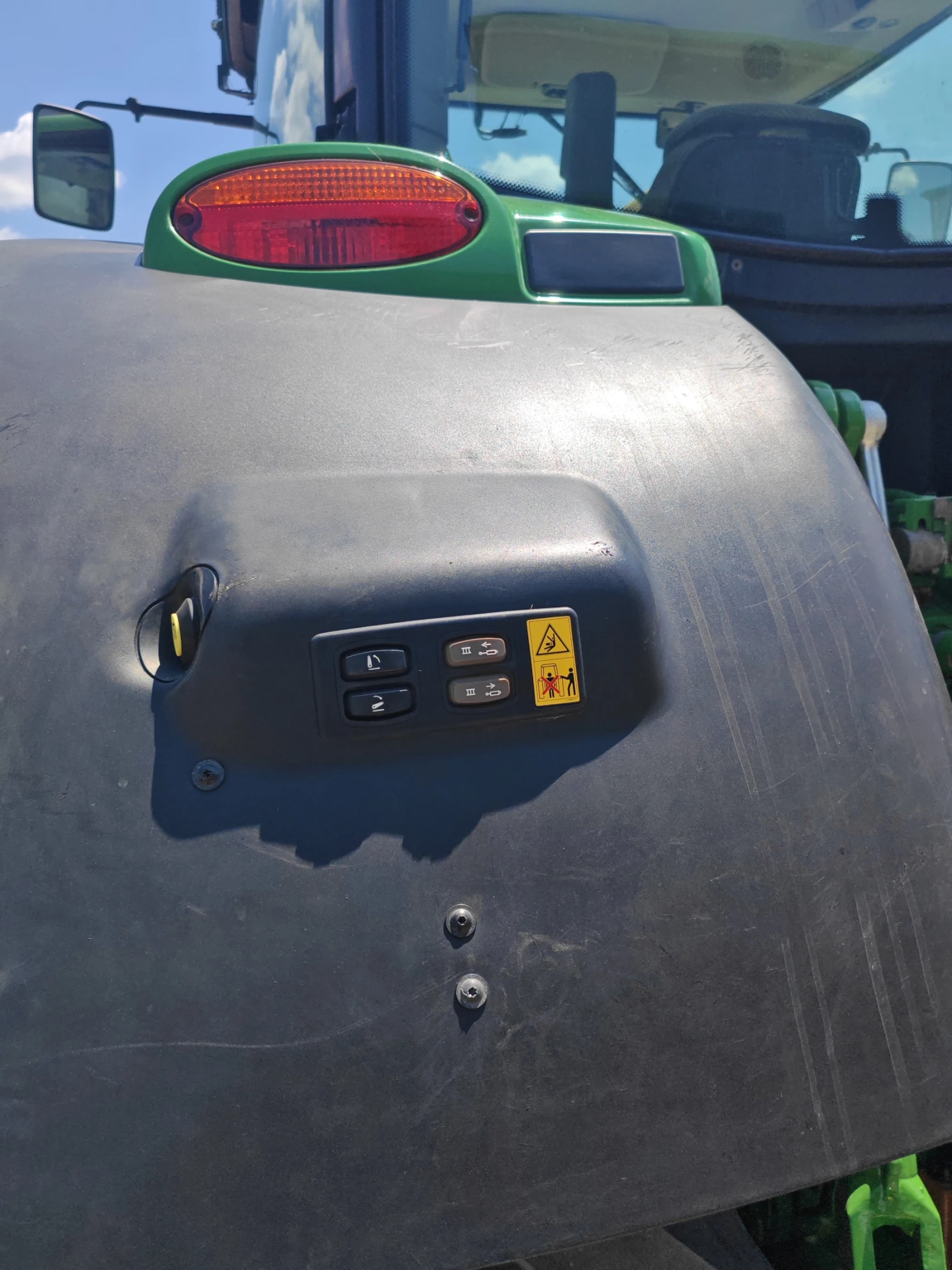 Трактор John Deere 6210R лизинг с първоначална вноска 20 %, снимка 7 - Селскостопанска техника - 55062803