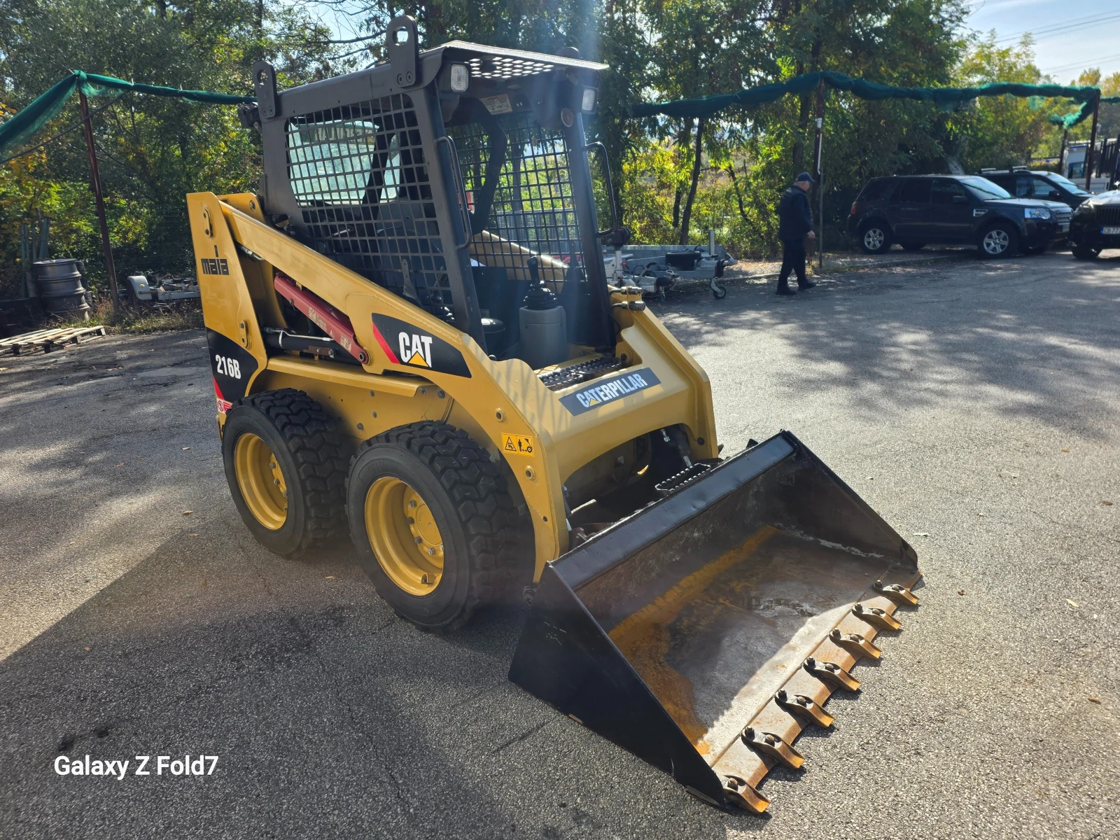 ���� ����� �������� Cat 216B-��������� | Mobile.bg � ����������� 4