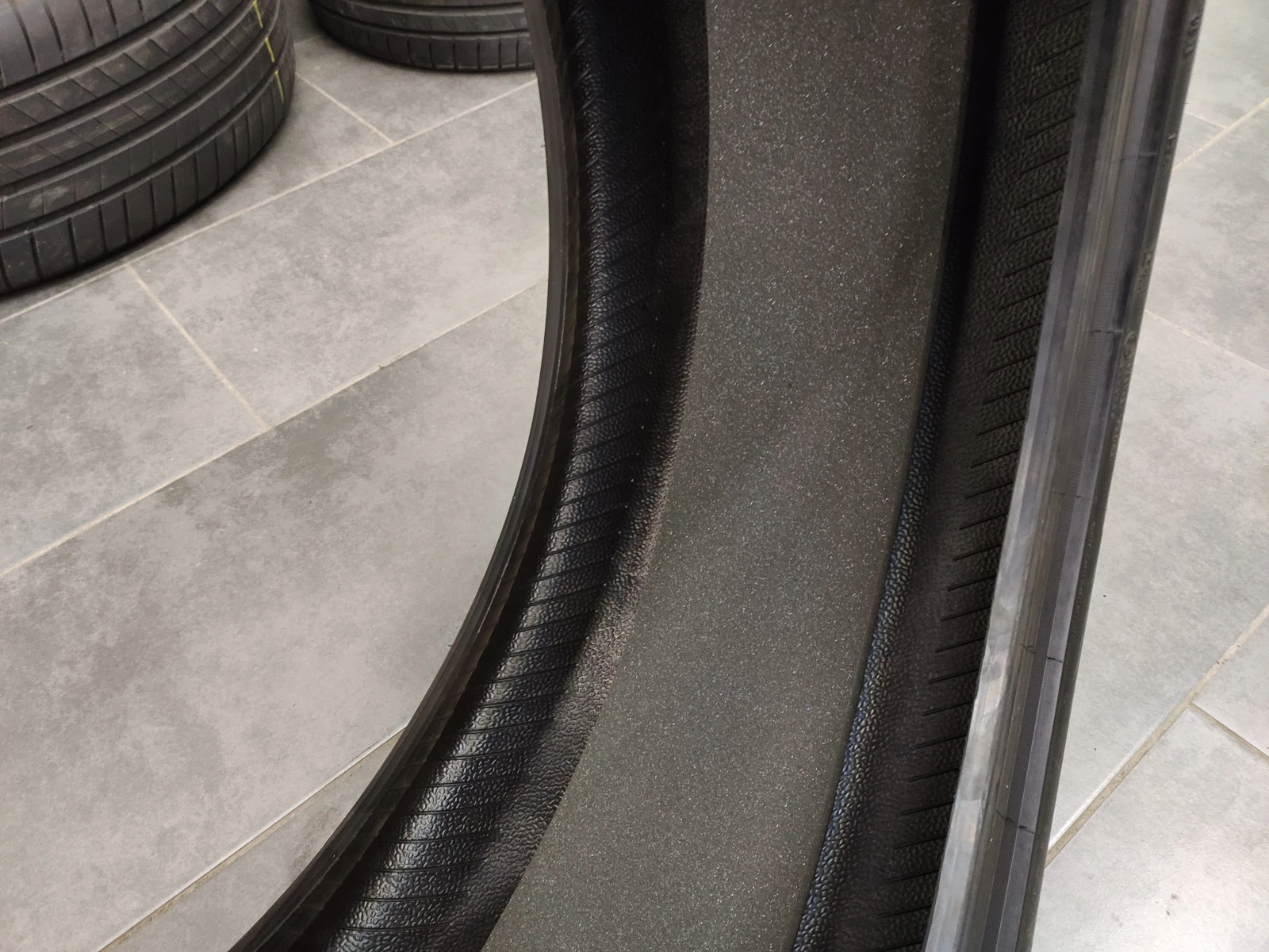  315/40R21 | Mobile.bg   8