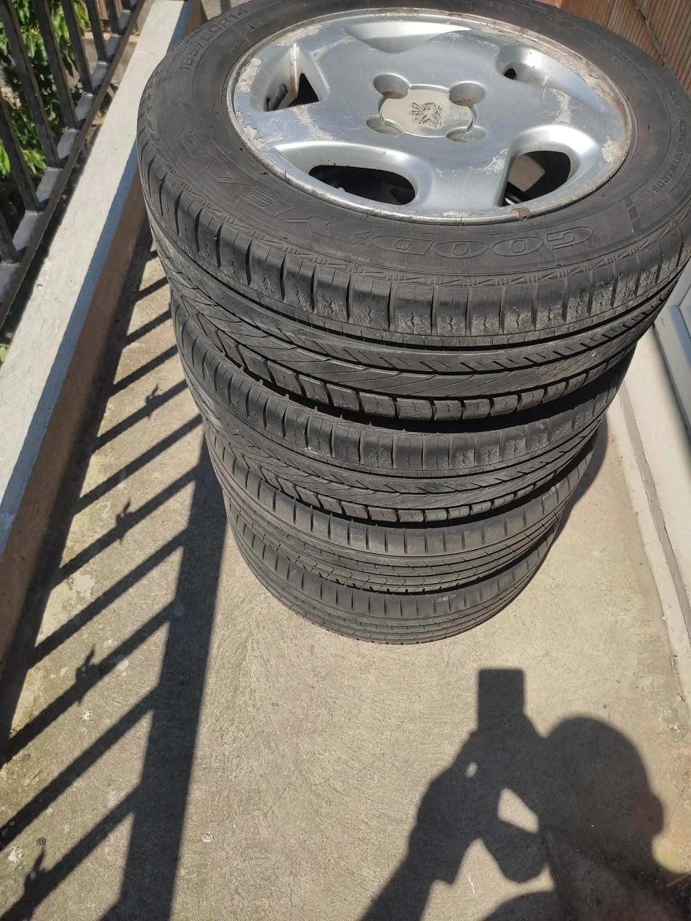 Гуми с джанти Goodyear 185/60R14