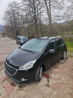 Peugeot 208 1.2I НОВ ВНОС, снимка 13