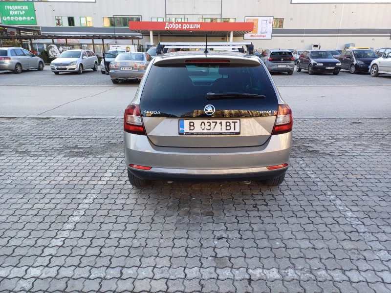 Skoda Rapid, снимка 2 - Автомобили и джипове - 48575359