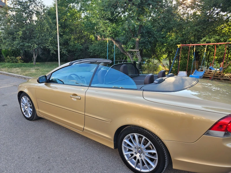 Volvo C70, снимка 2 - Автомобили и джипове - 49015218