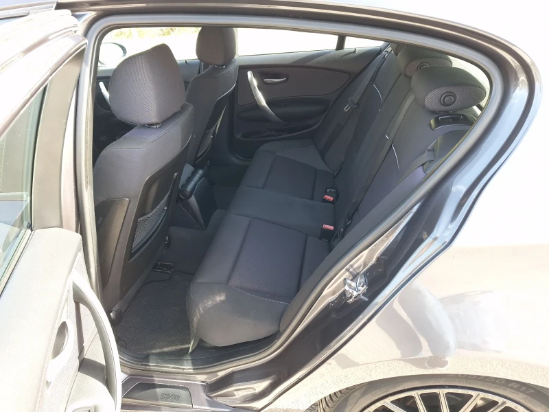 BMW 118 2.0 i 143 ks 152 000km, снимка 14 - Автомобили и джипове - 52498501